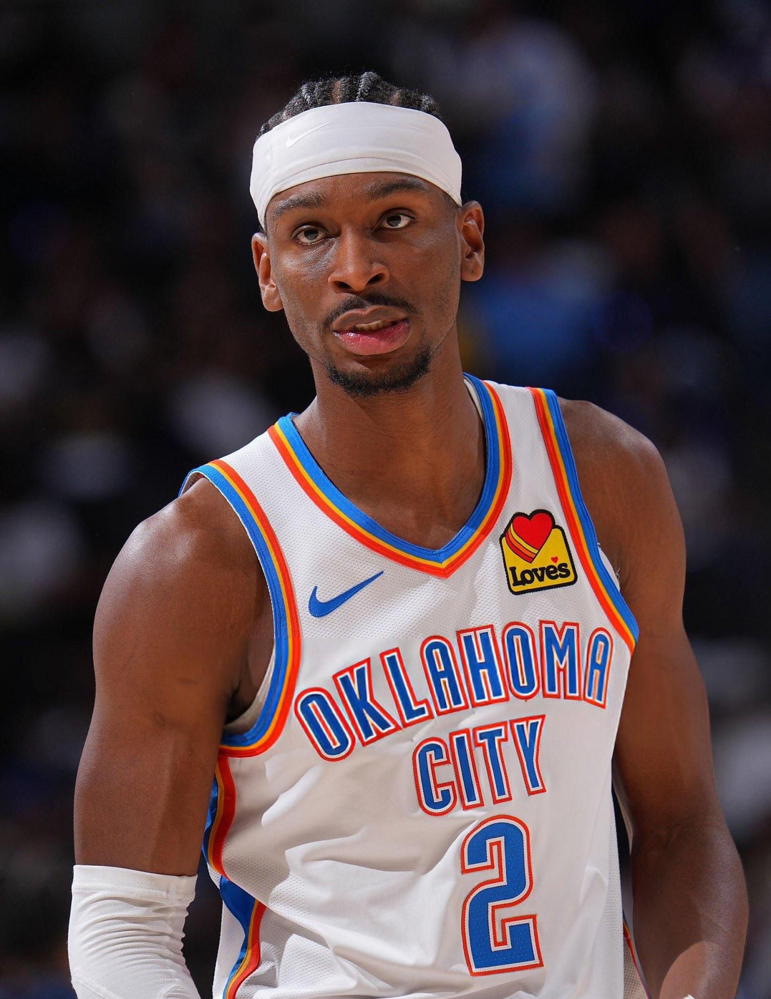 手感不佳，亚历山大全场22中7得到18分13板7助