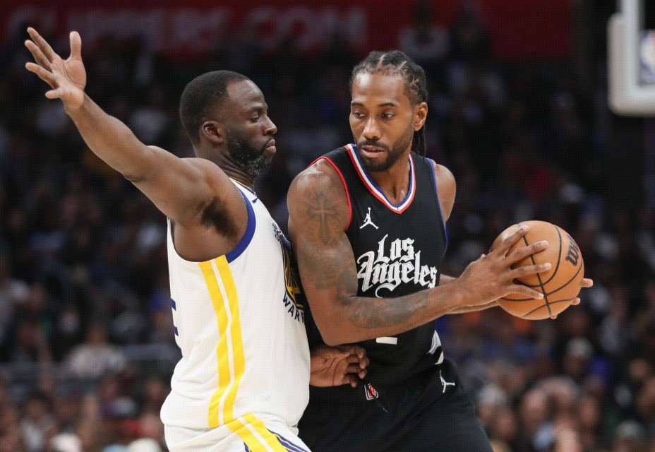 记者：勇士追求字母哥失败后追过伦纳德，但快船对交易无感