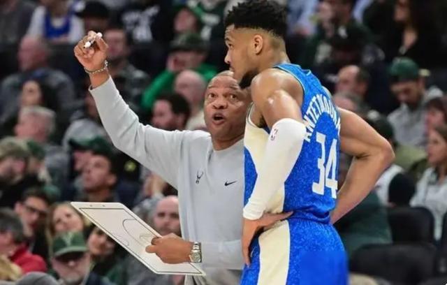 里弗斯当雄鹿主帅的日子到头了？ 球队与字母哥的争执是导火索