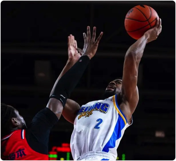 04月08日 CBA常规赛 广州vs北京 全场录像回放