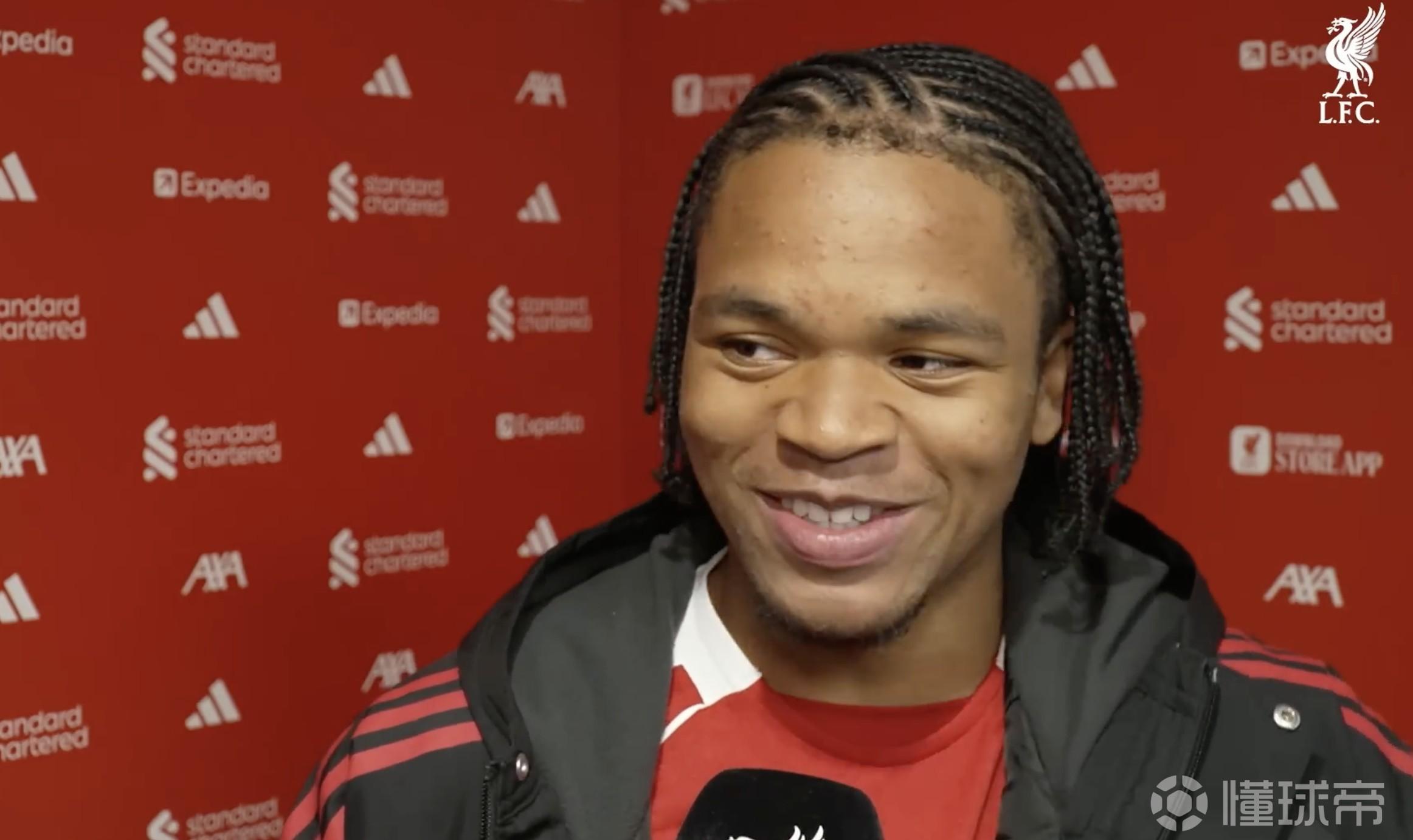 恩古莫哈：萨拉赫帮了我很多，罗伯逊对我的帮助则更大