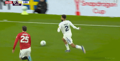 英超-十人曼联1-2利兹联 卡塞米罗破门利马染红