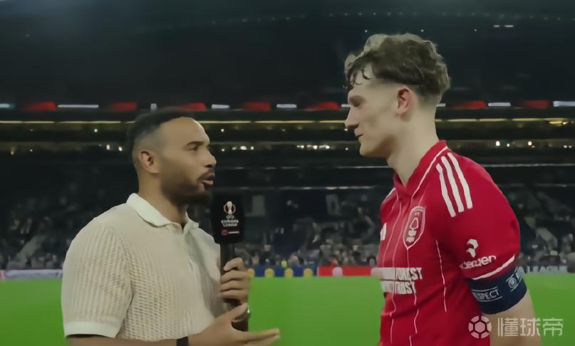 耶茨：客场1-1战平波尔图可以接受，回到主场一切都还有得踢